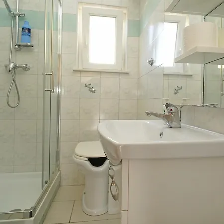 Apartman Mediteran 1 *